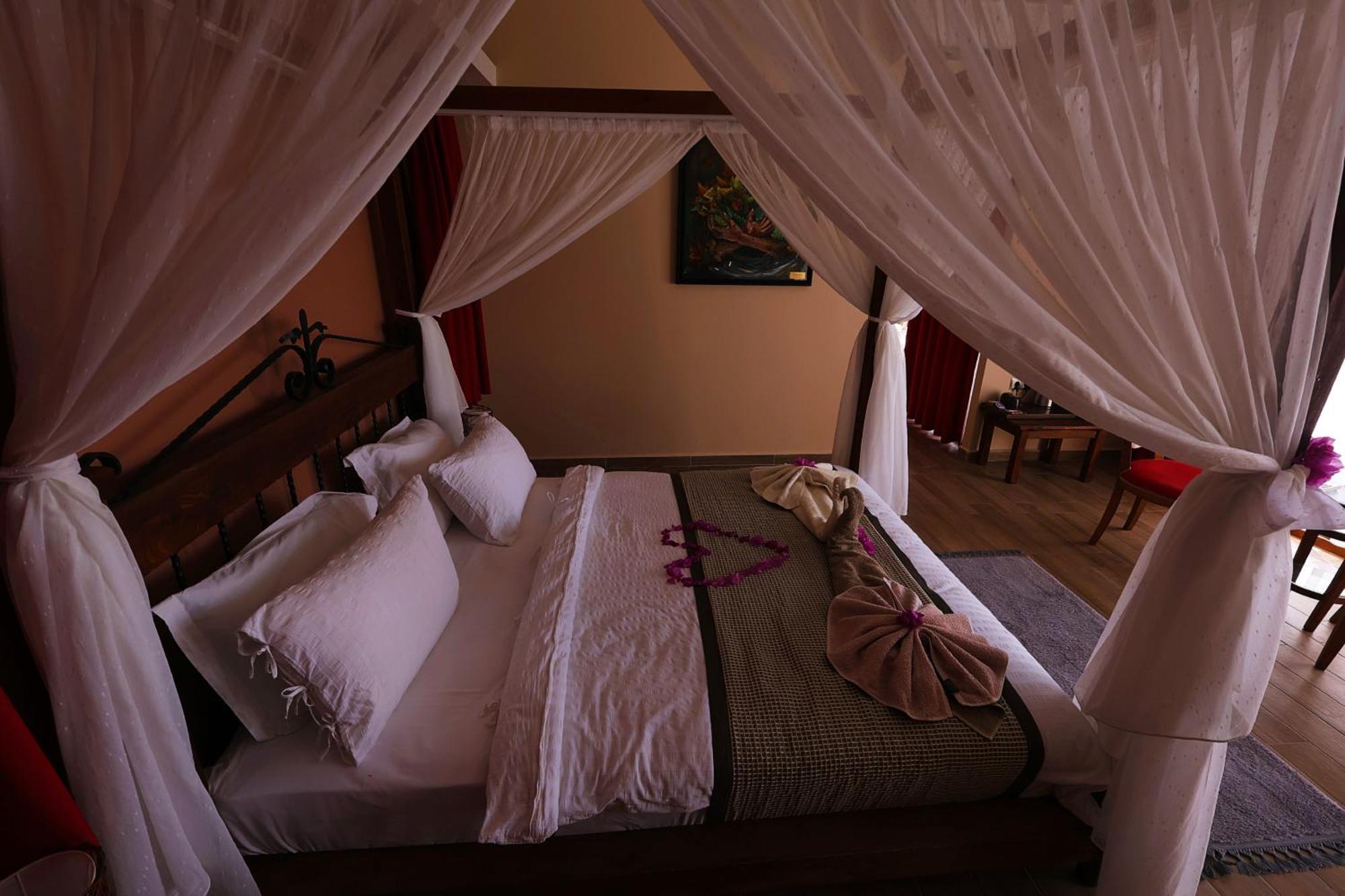 Lissiya Hotel Фаралия Екстериор снимка